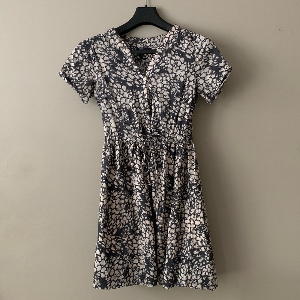 Gap Gray Short-Sleeved Dress